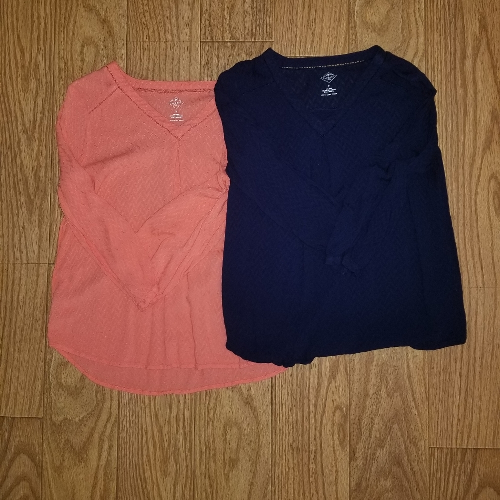 🎉(2) St. John's Bay Sheer Blouses